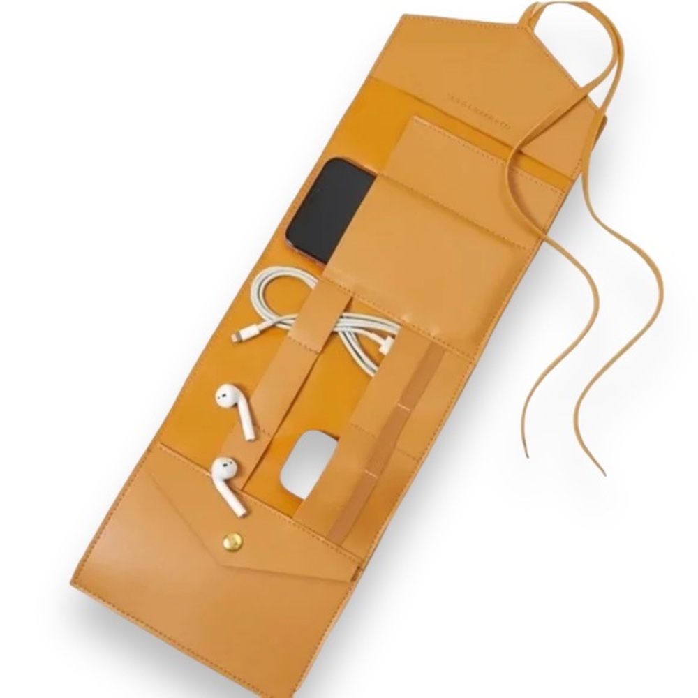Glass Ladder & CO Katherine Tech Organizer Roll